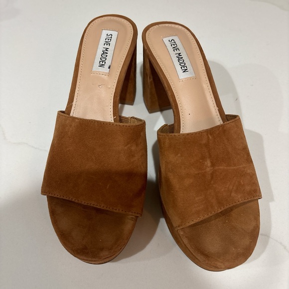 Steve Madden Brown Suede Block Heel Mules - Picture 2 of 3